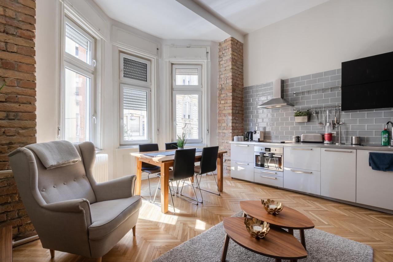 W24- Boutique Apartments, Best Location. By Bqa Budapest Exterior foto